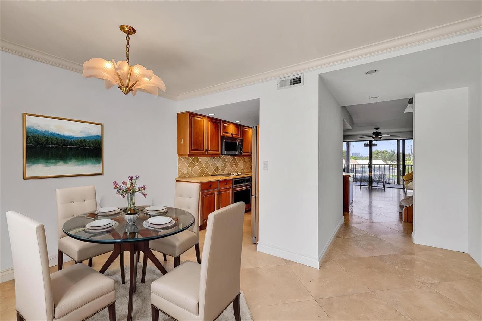 1100 SE 5 Court #97 3