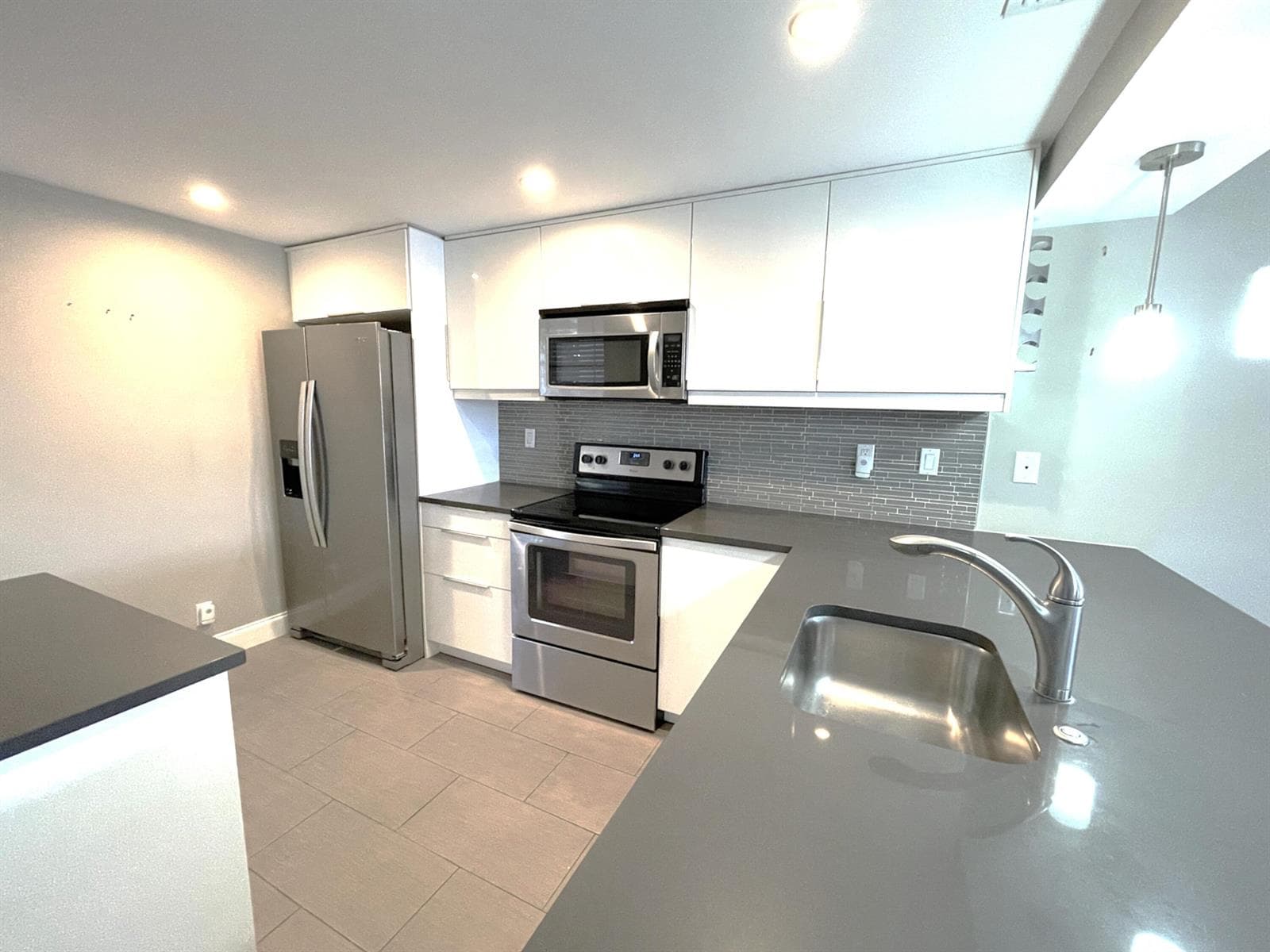 3 Royal Palm Way #205 4