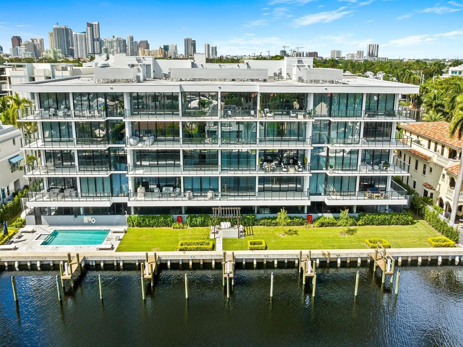 160 Isle Of Venice Drive #302 2
