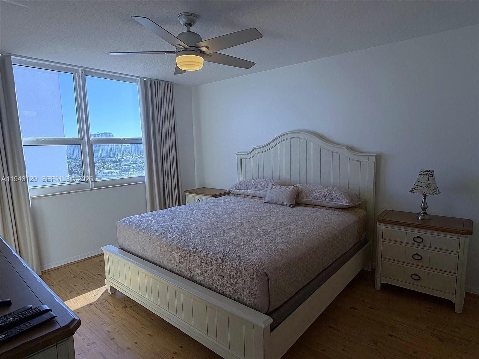 2080 Ocean Dr LPH05 photo 13
