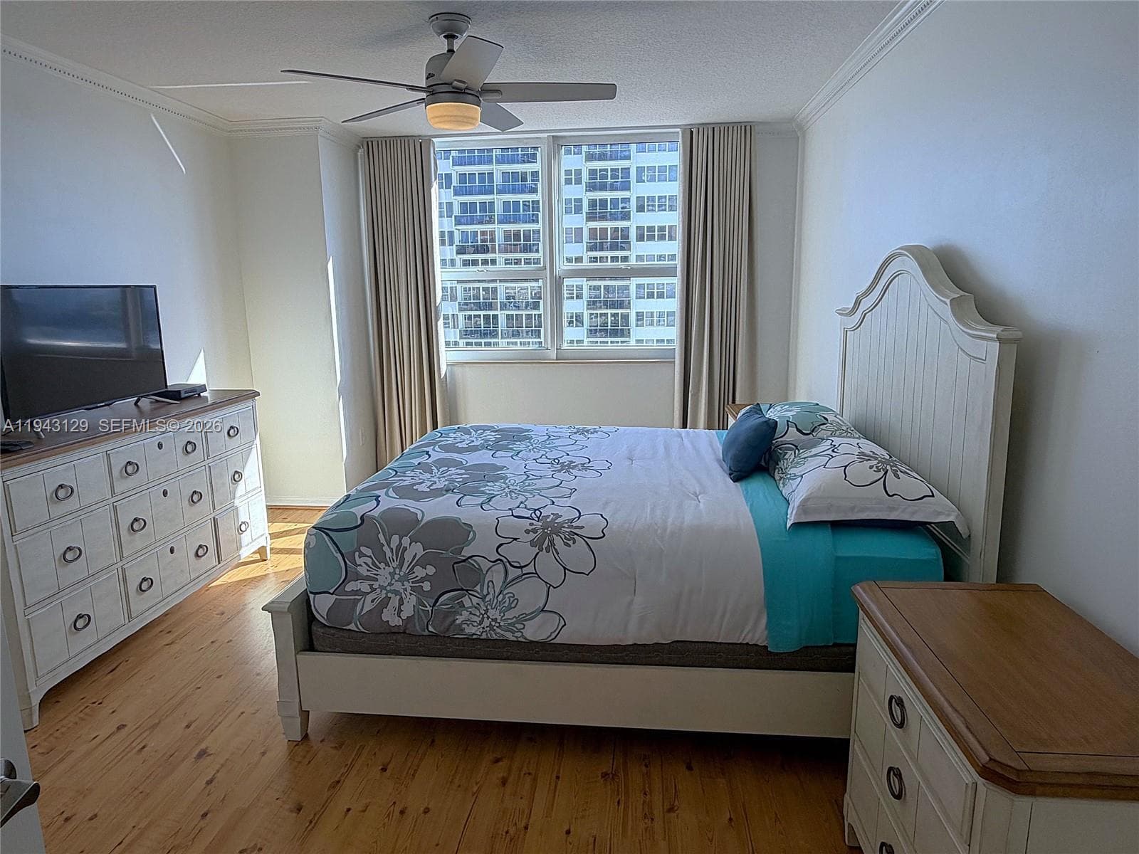 2080 Ocean Dr LPH05 photo 18