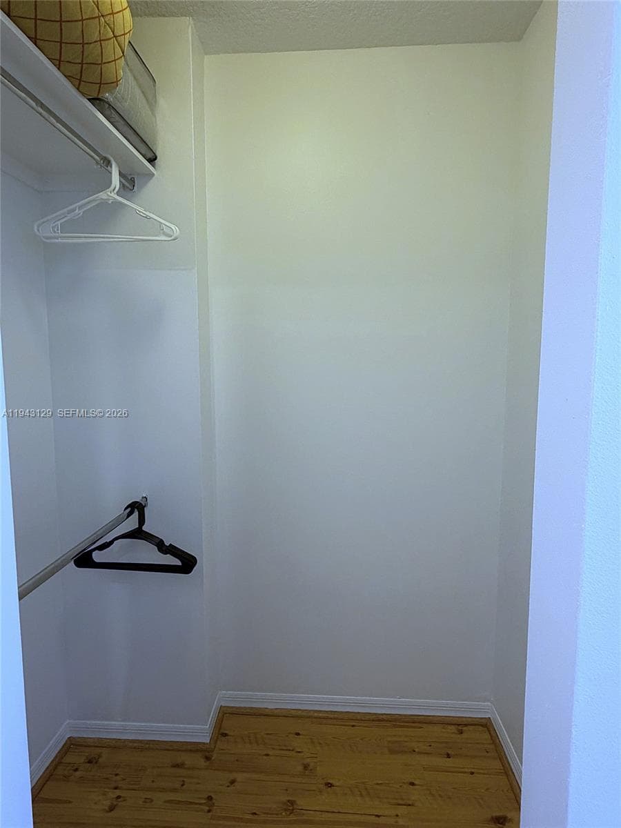 2080 Ocean Dr LPH05 photo 15