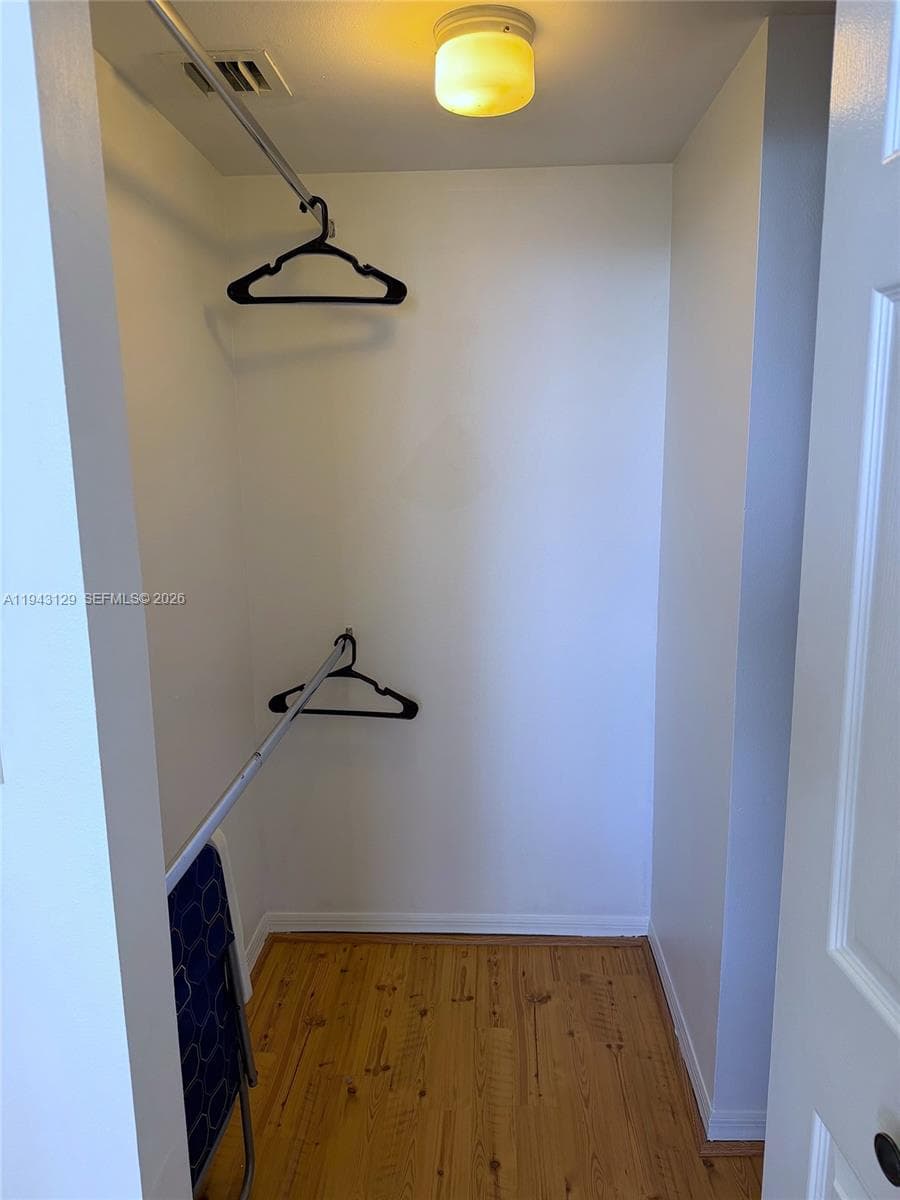 2080 Ocean Dr LPH05 photo 19