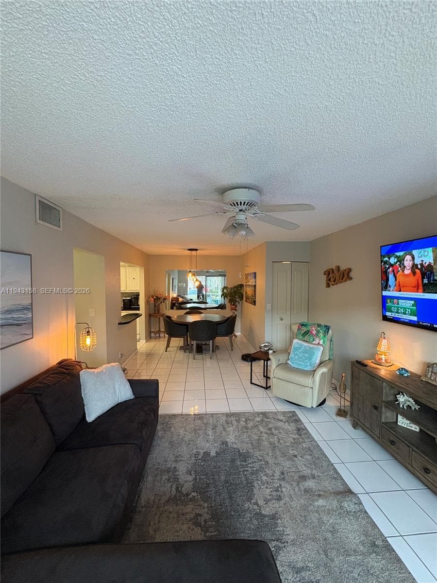 180 Cypress Club Dr 811 photo 12
