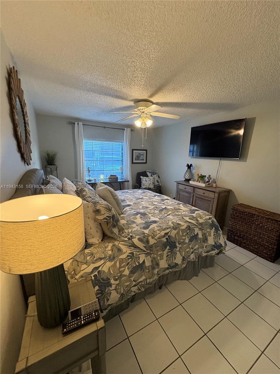 180 Cypress Club Dr 811 photo 24