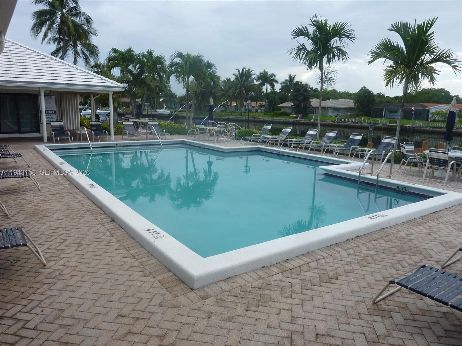 180 Cypress Club Dr 811 photo 4