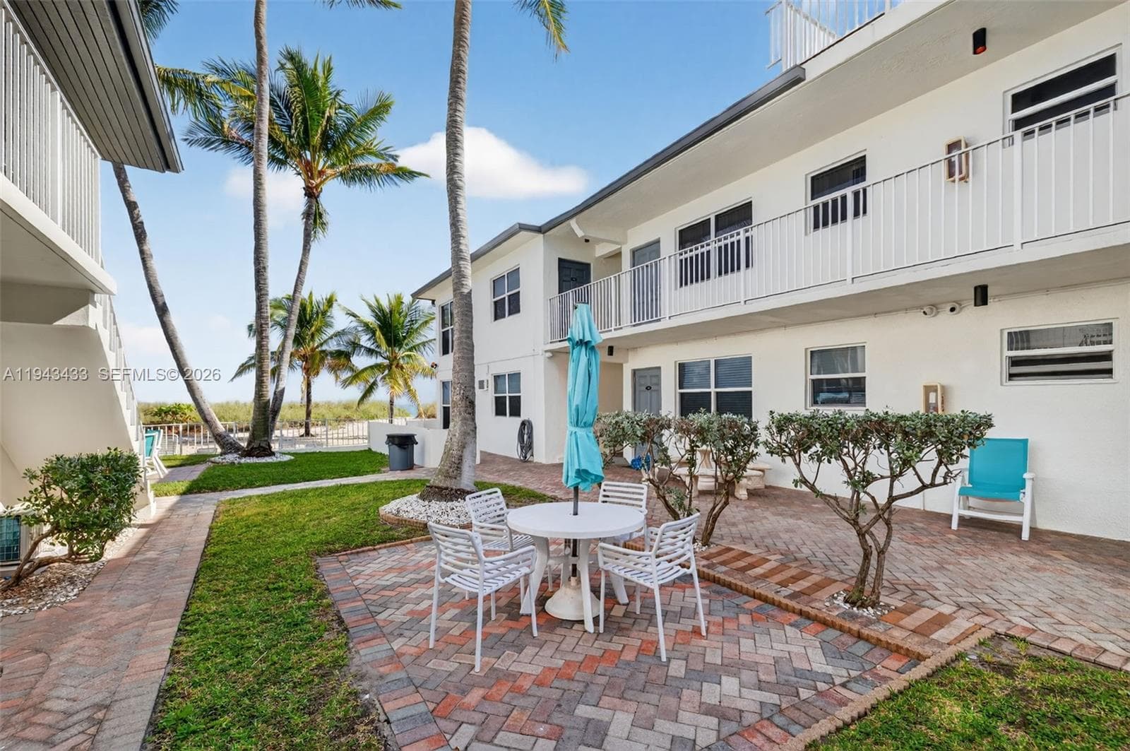 4520 El Mar Dr 4