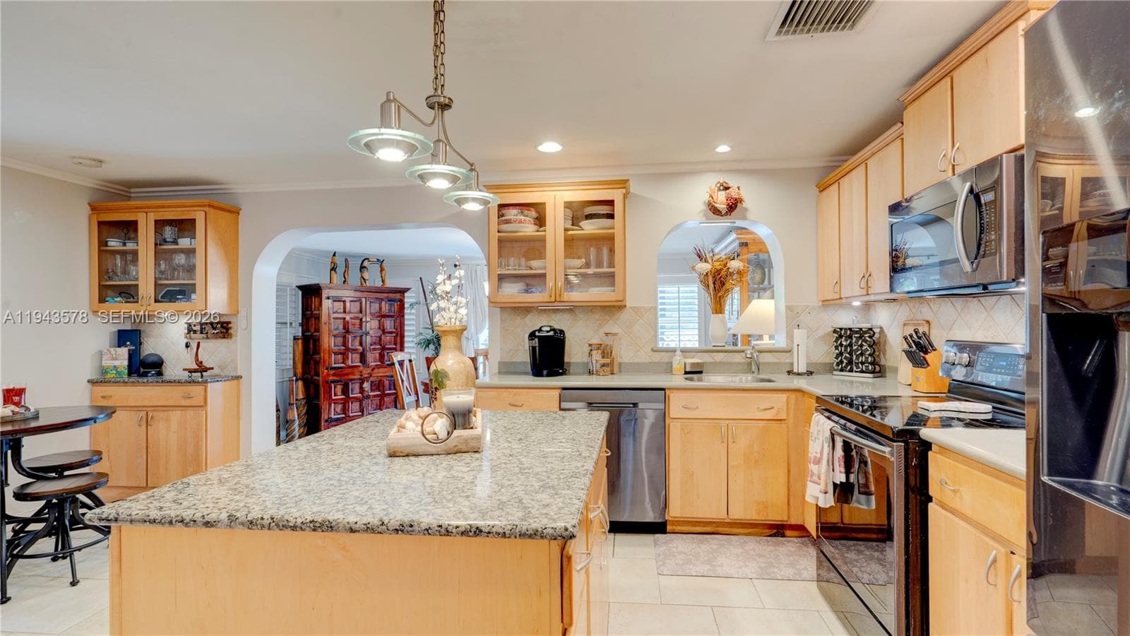 150 Azalea St. 4