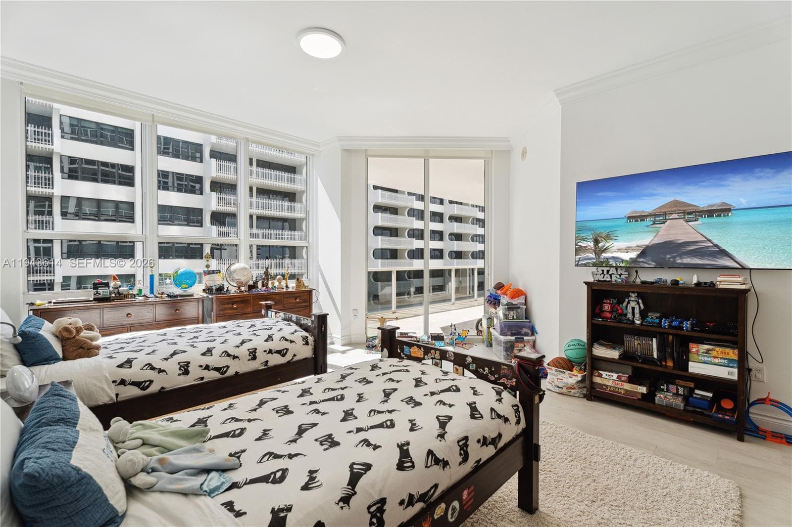 10225 Collins Ave 904 photo 13