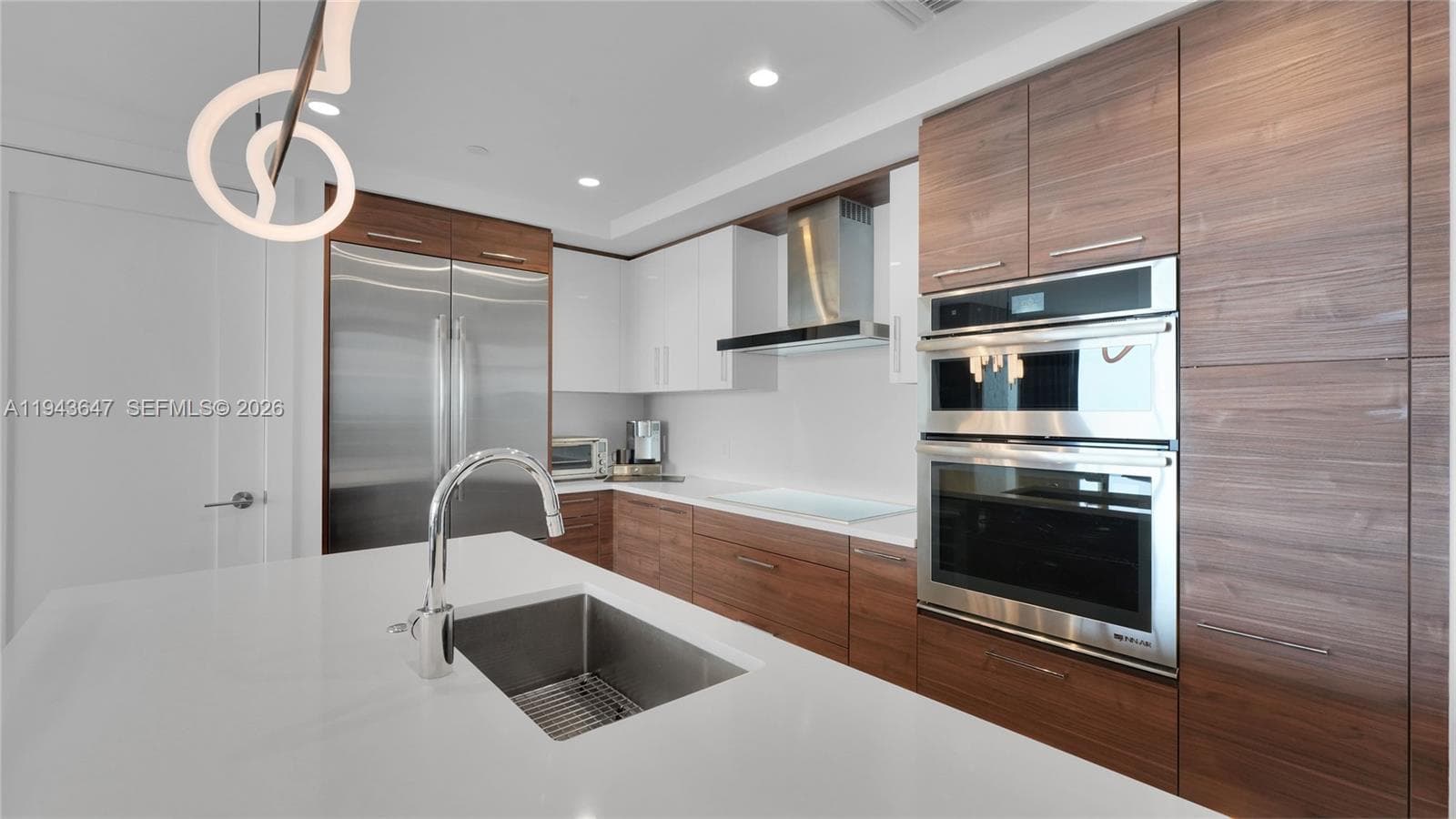 100 Las Olas Blvd 2