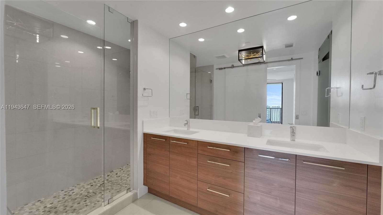 100 Las Olas Blvd 2802 photo 16