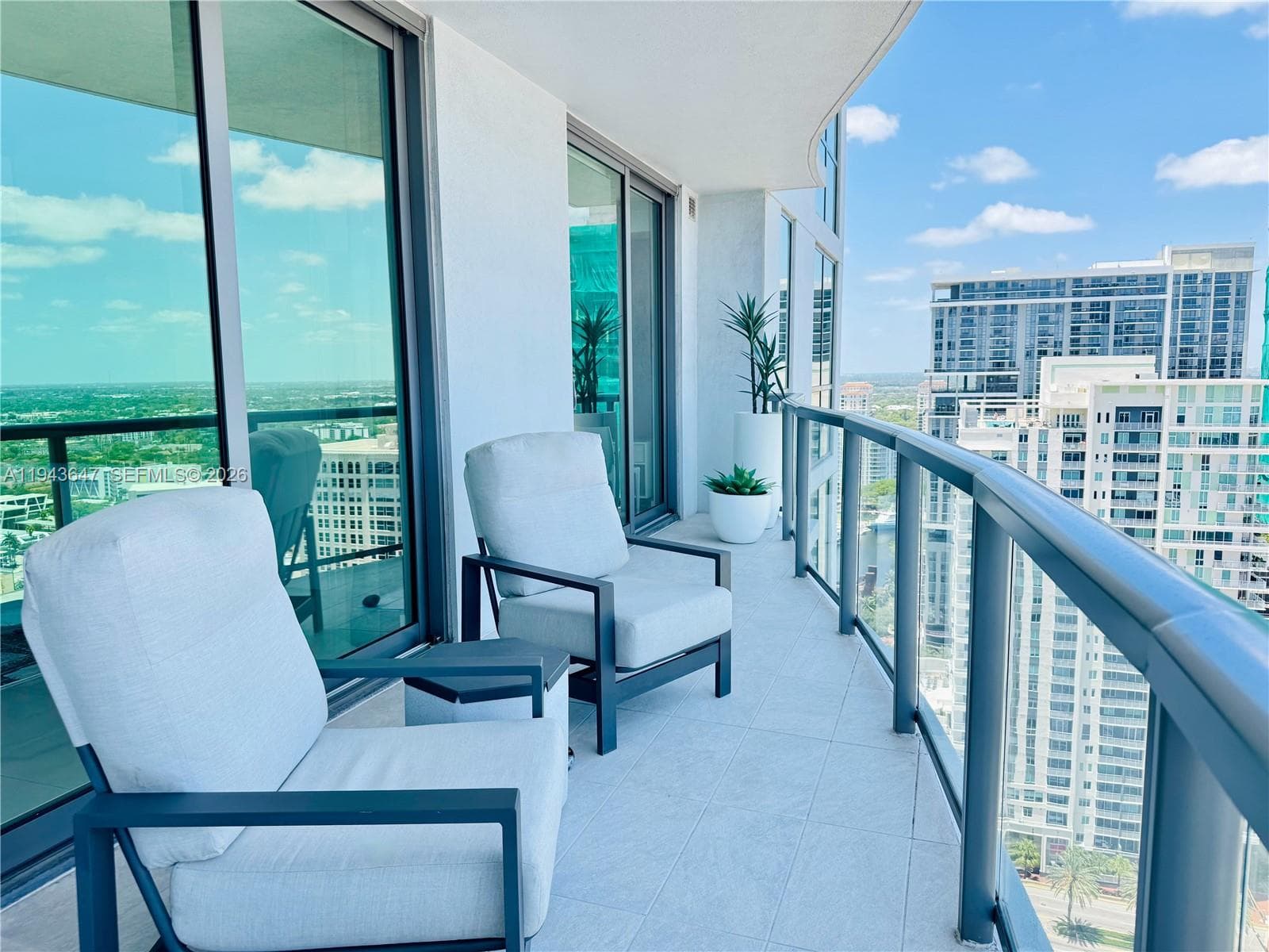 100 Las Olas Blvd 2802 photo 22