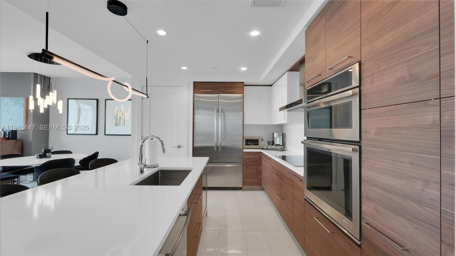 100 Las Olas Blvd 1