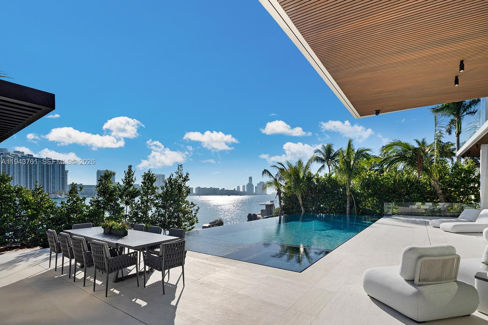217 Rivo Alto Dr 5