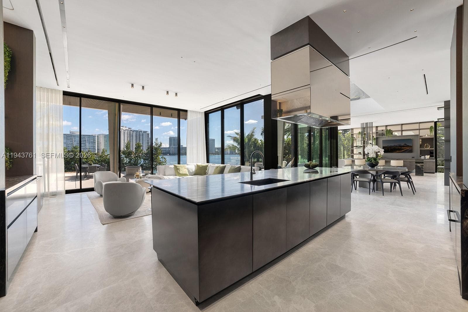 217 Rivo Alto Dr photo 8