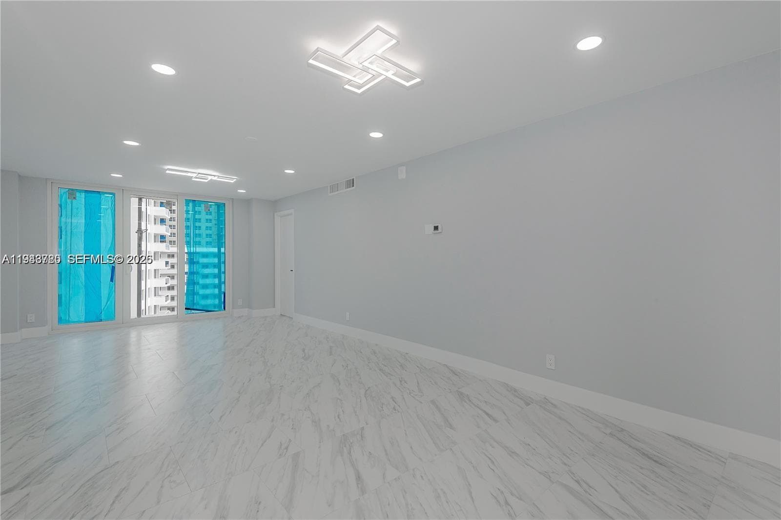 3180 Ocean Dr 2