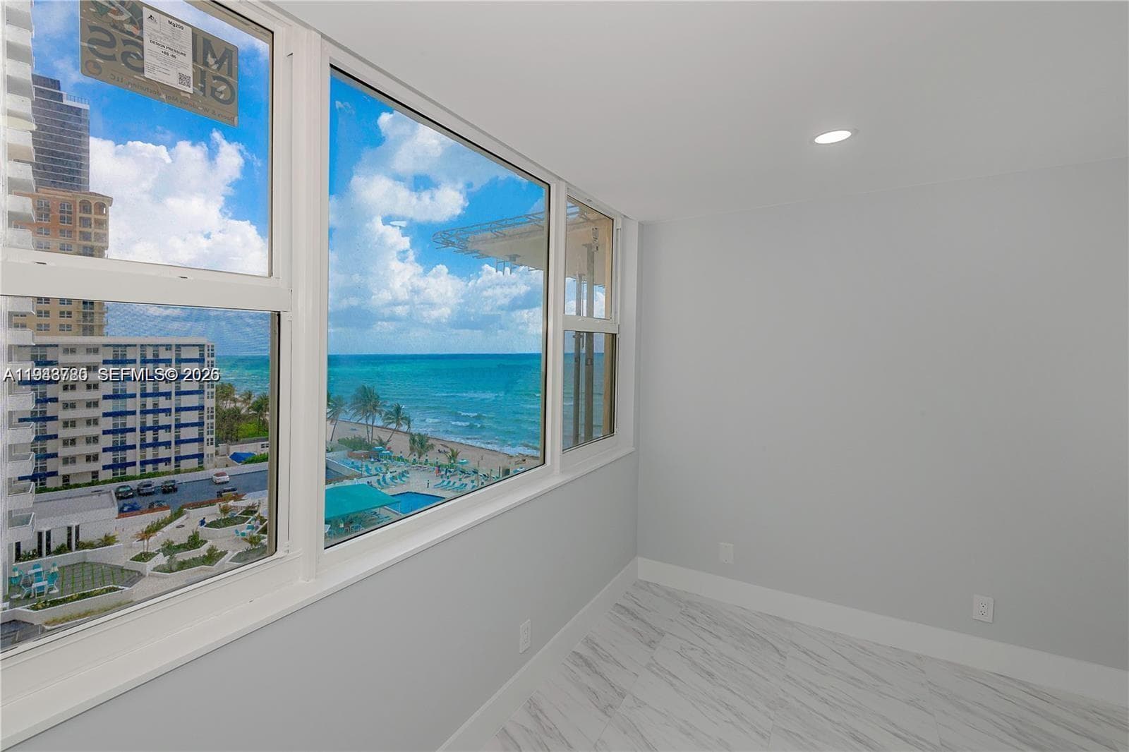 3180 Ocean Dr 706 photo 17