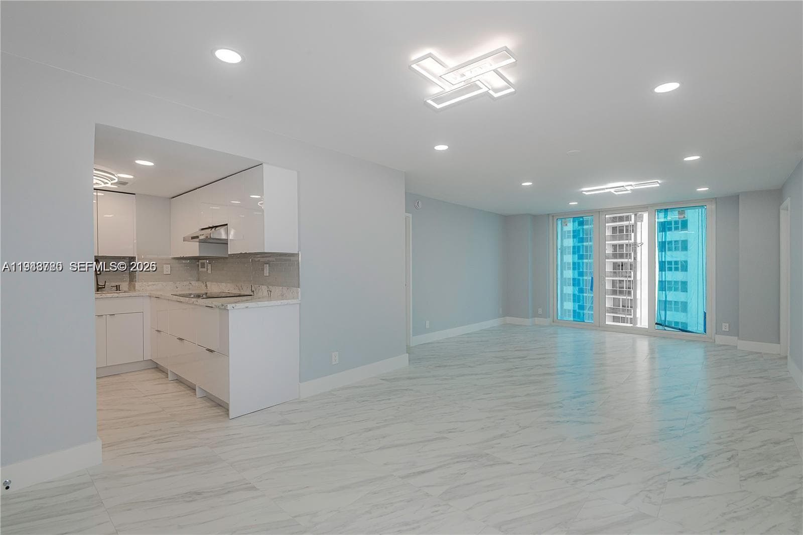 3180 Ocean Dr 3