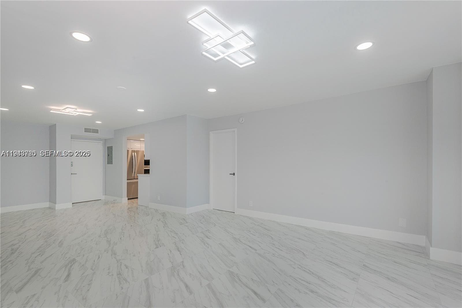 3180 Ocean Dr 5