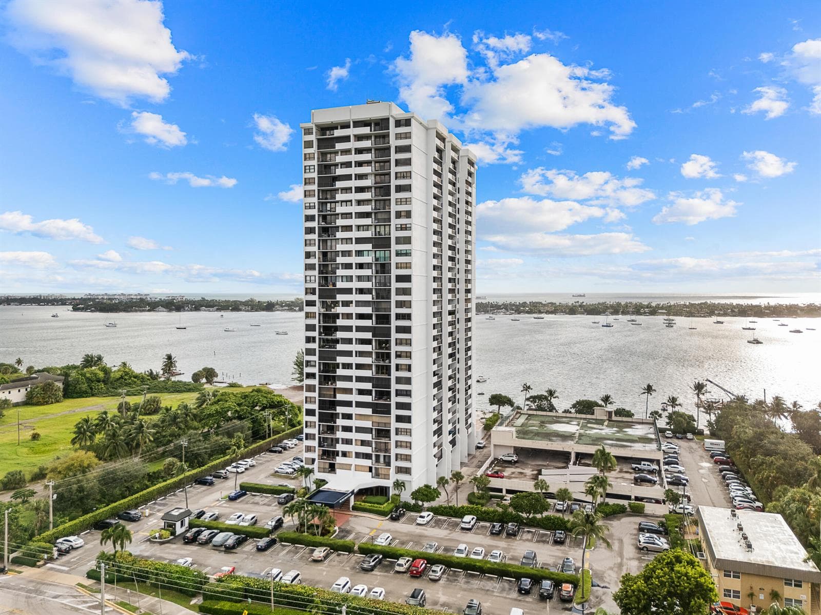 5600 N Flagler Drive #605 5