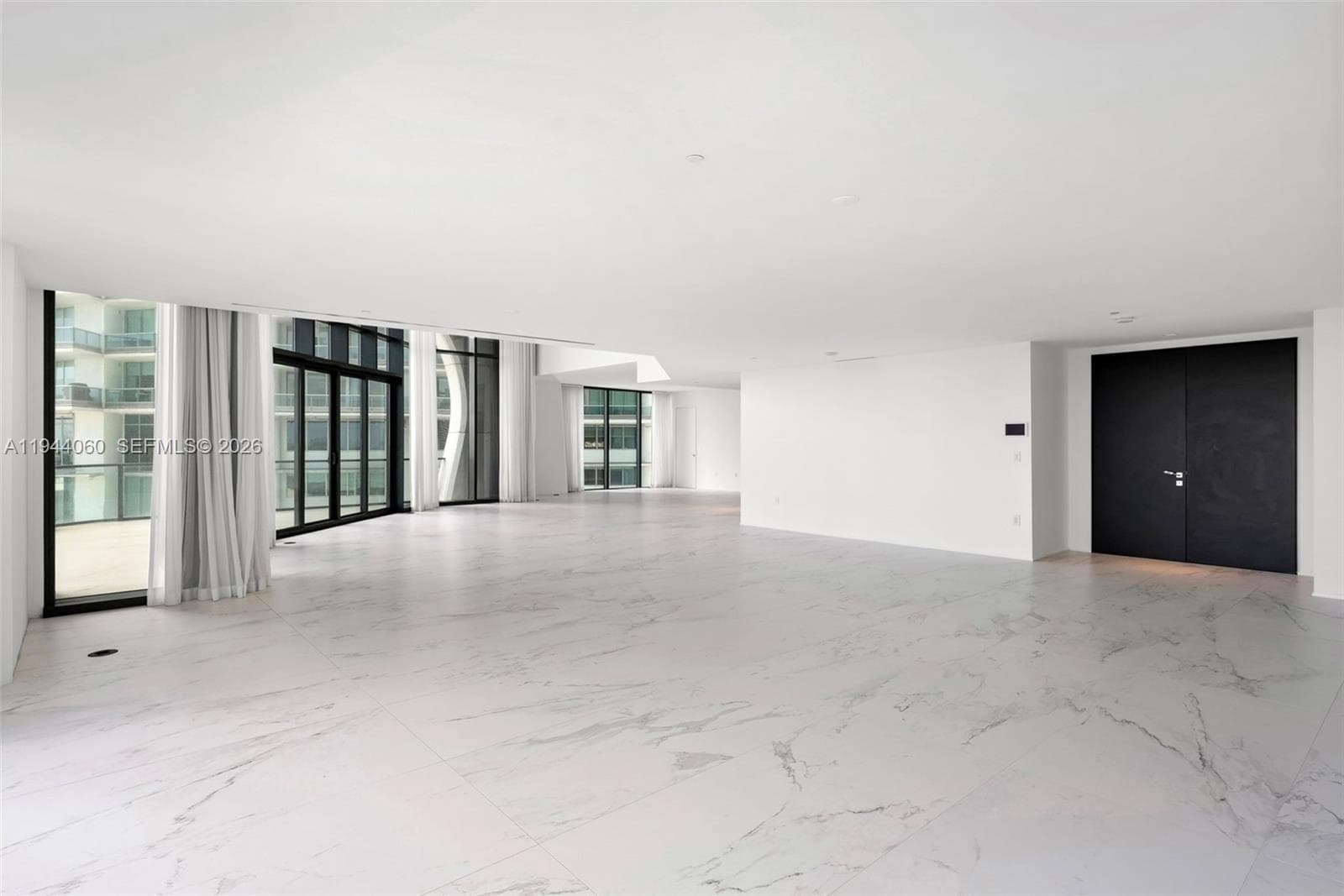 1000 Biscayne Blvd TH1201 photo 19