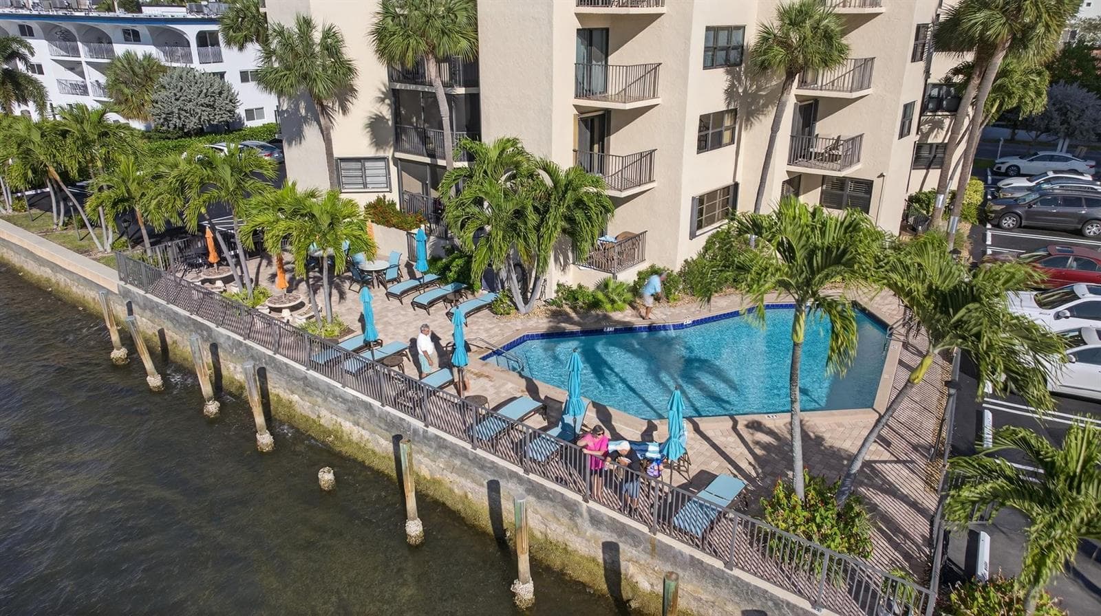 501 N Riverside Drive #301 2