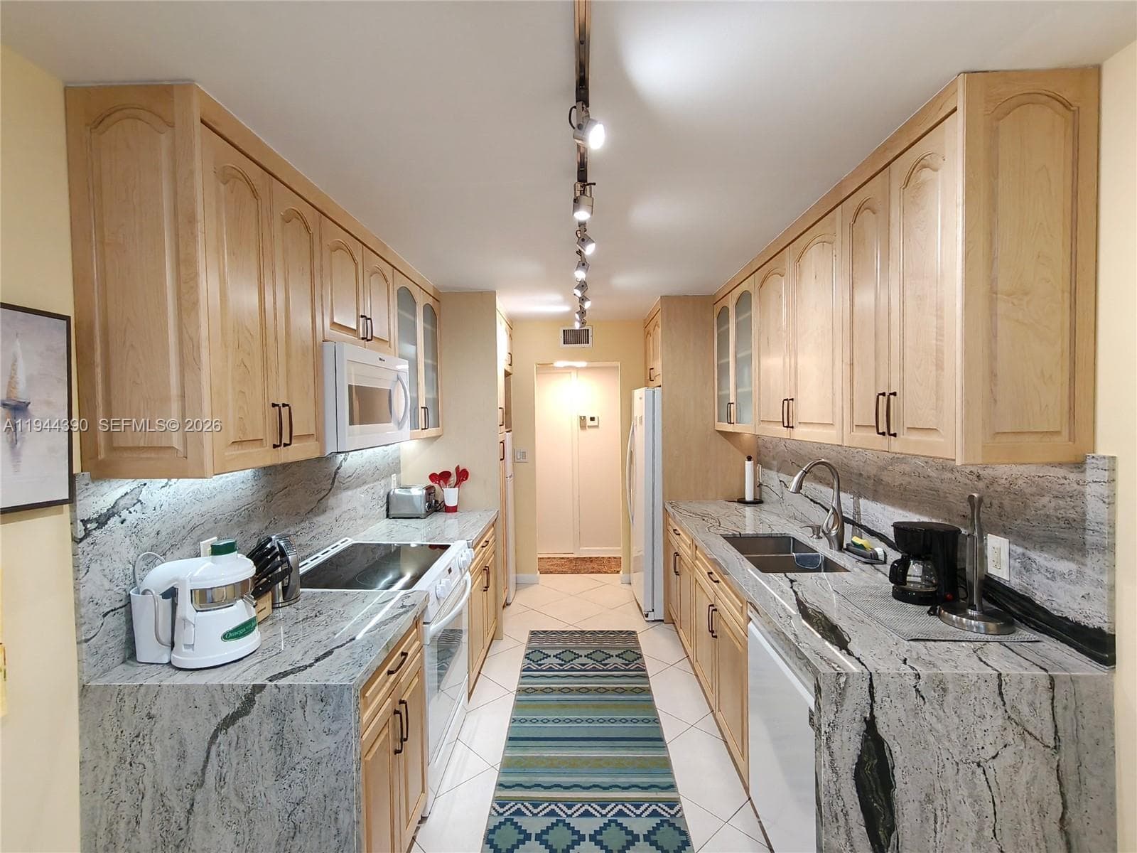 2751 Ocean Dr 2