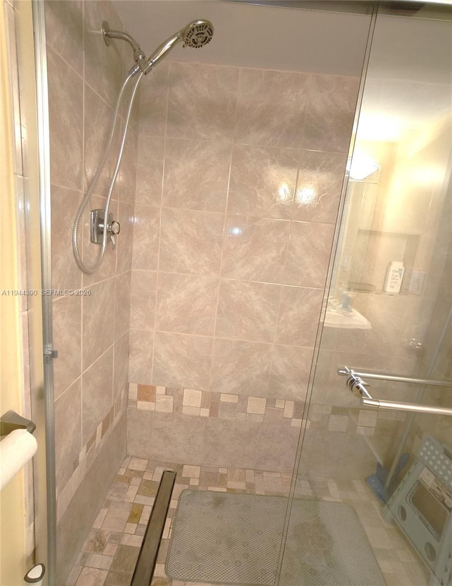 2751 Ocean Dr 1106S photo 24