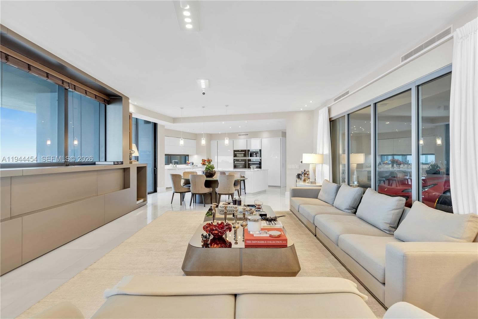 18555 Collins Ave 4