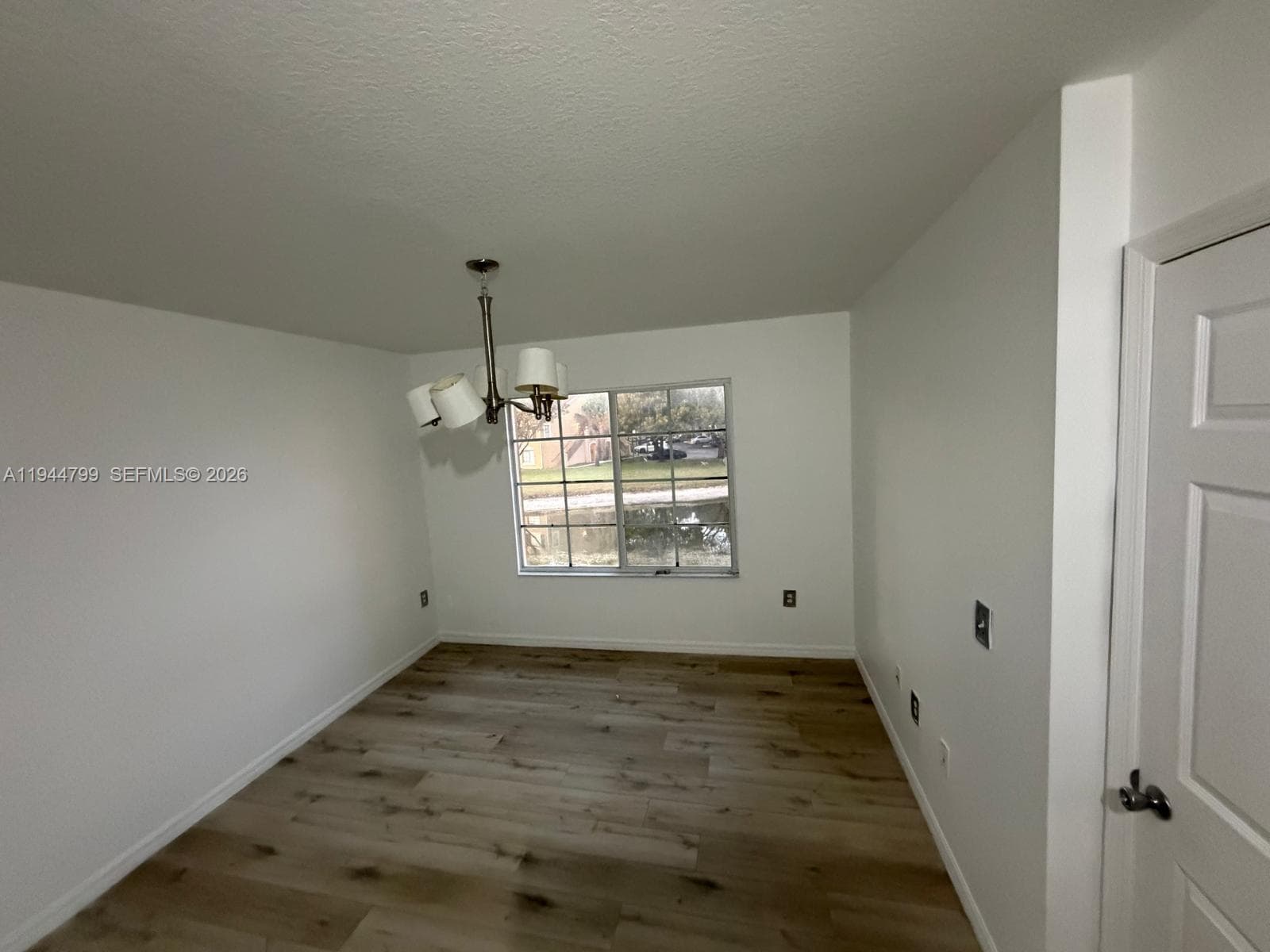 204 photo 12