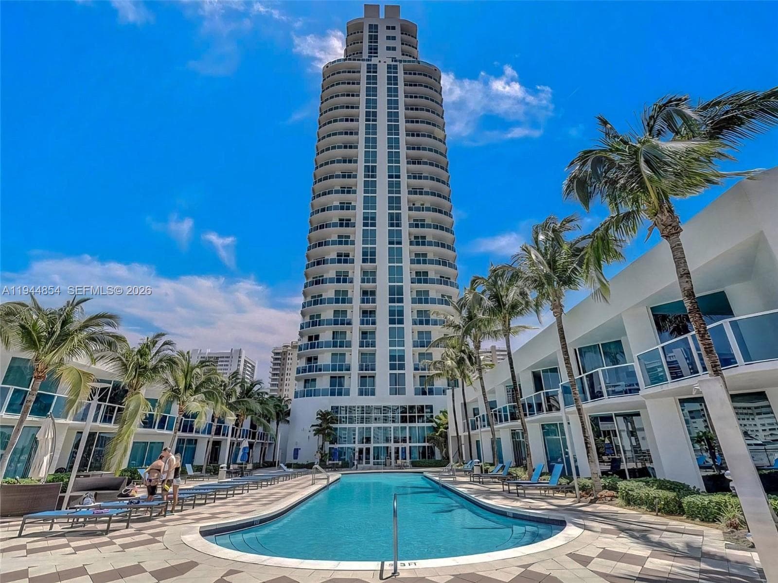 1945 Ocean Dr 1