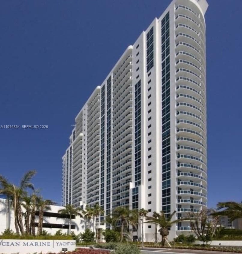 1945 Ocean Dr 1405 photo 14