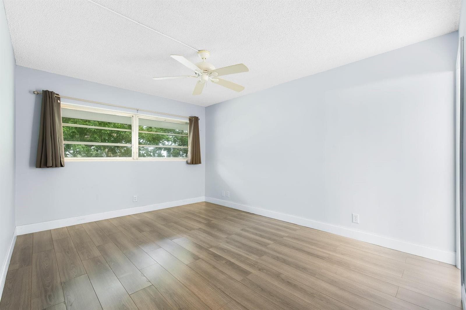 1340 NE 28th Avenue #232 4