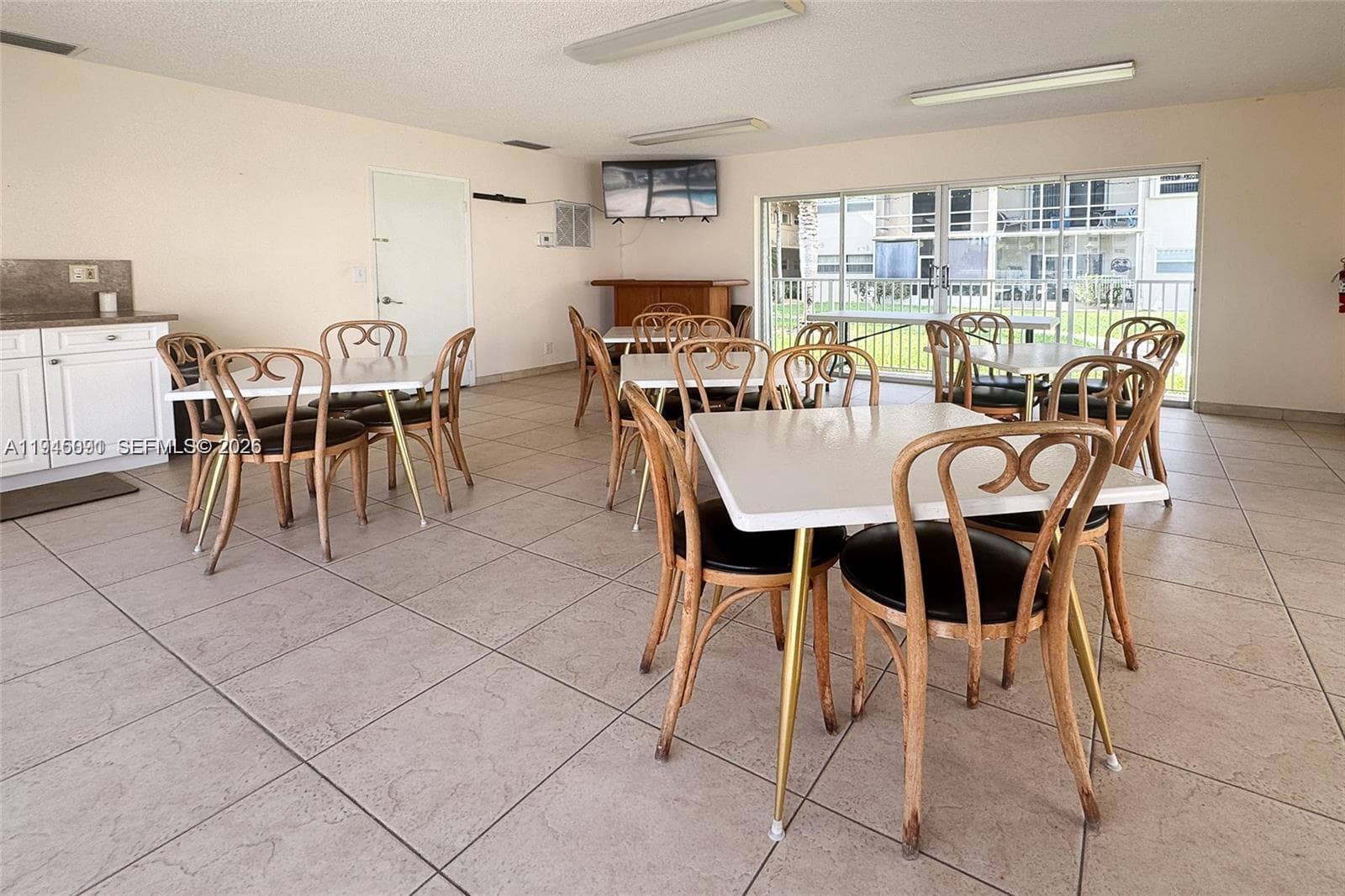 2600 Diana Dr 209 photo 20