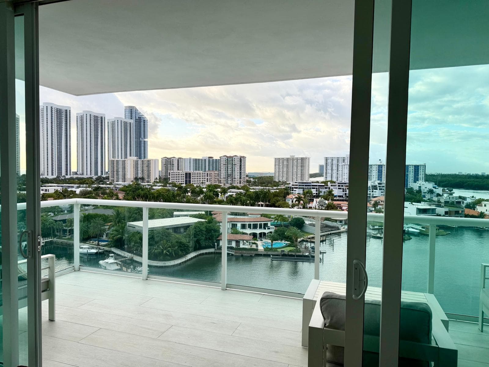 400 Sunny Isles Boulevard #1022 3