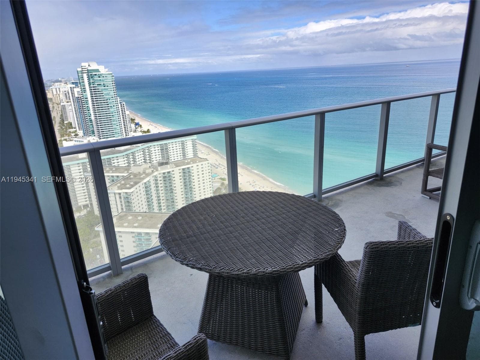 4111 Ocean Dr 3610 photo 8