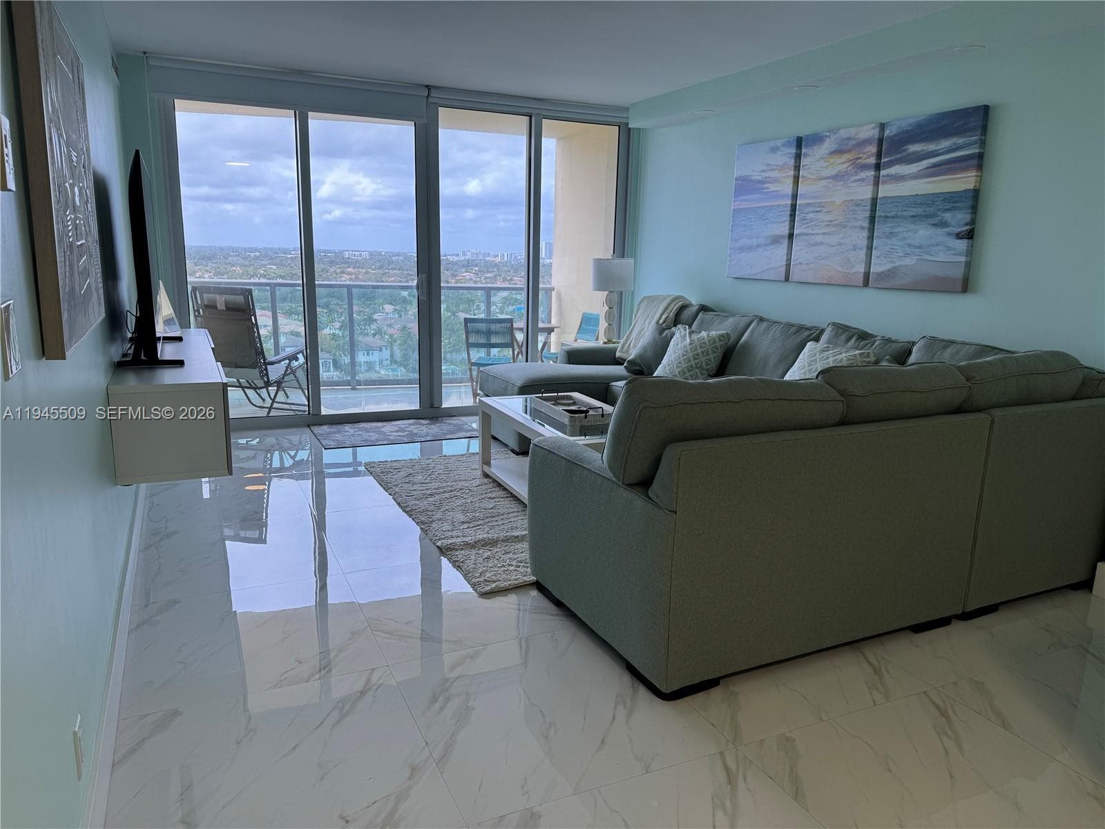 2501 Ocean Dr 1