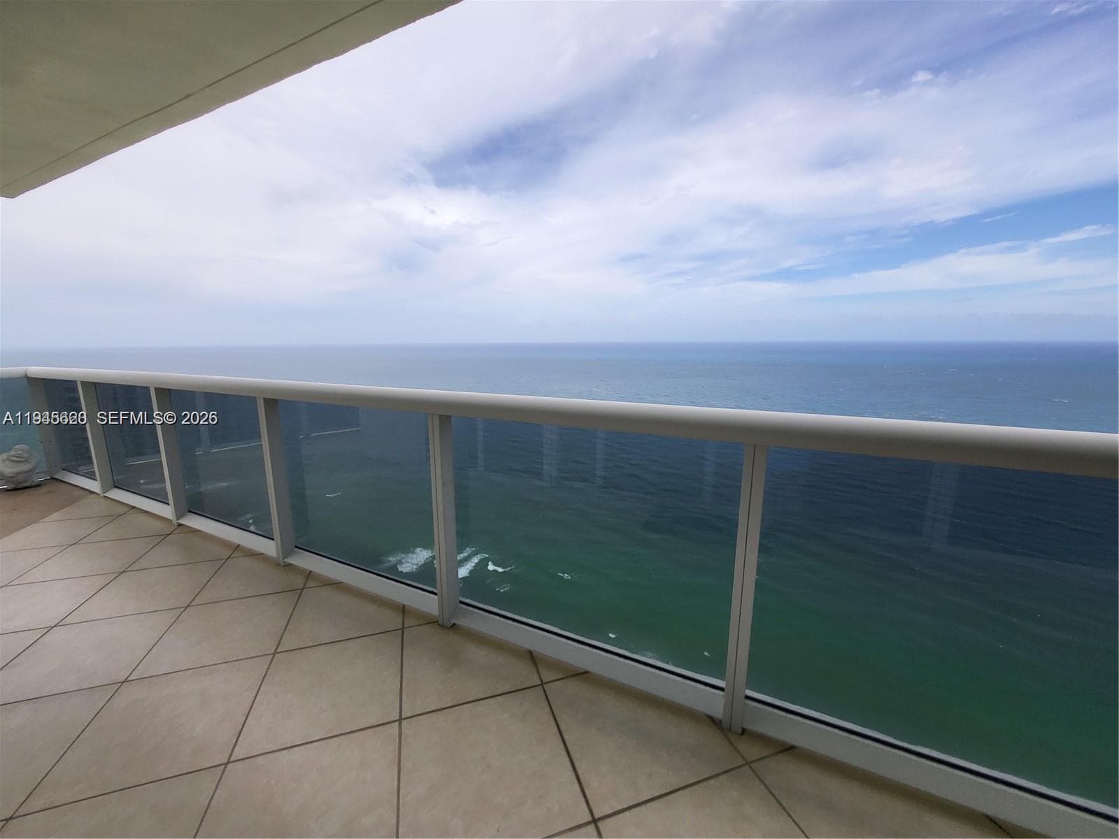 1830 Ocean Dr 4501 photo 6