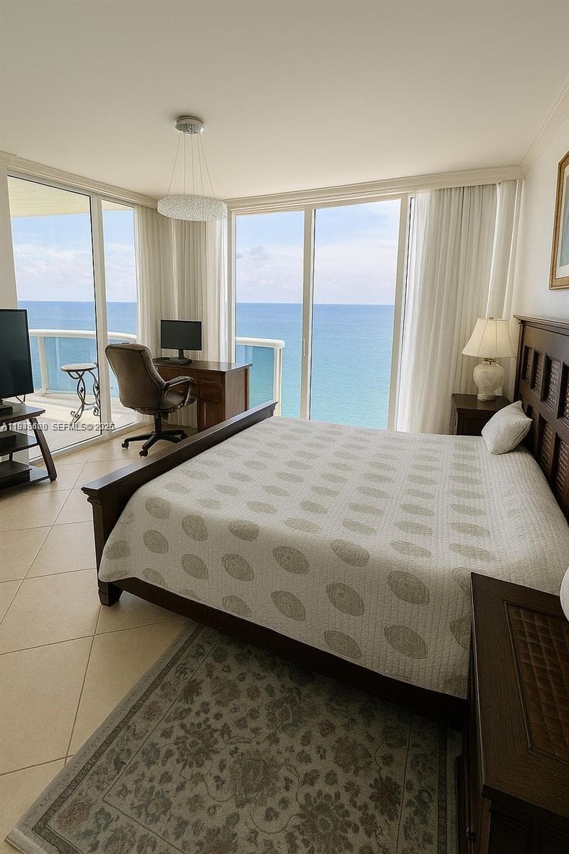 1830 Ocean Dr 4501 photo 10