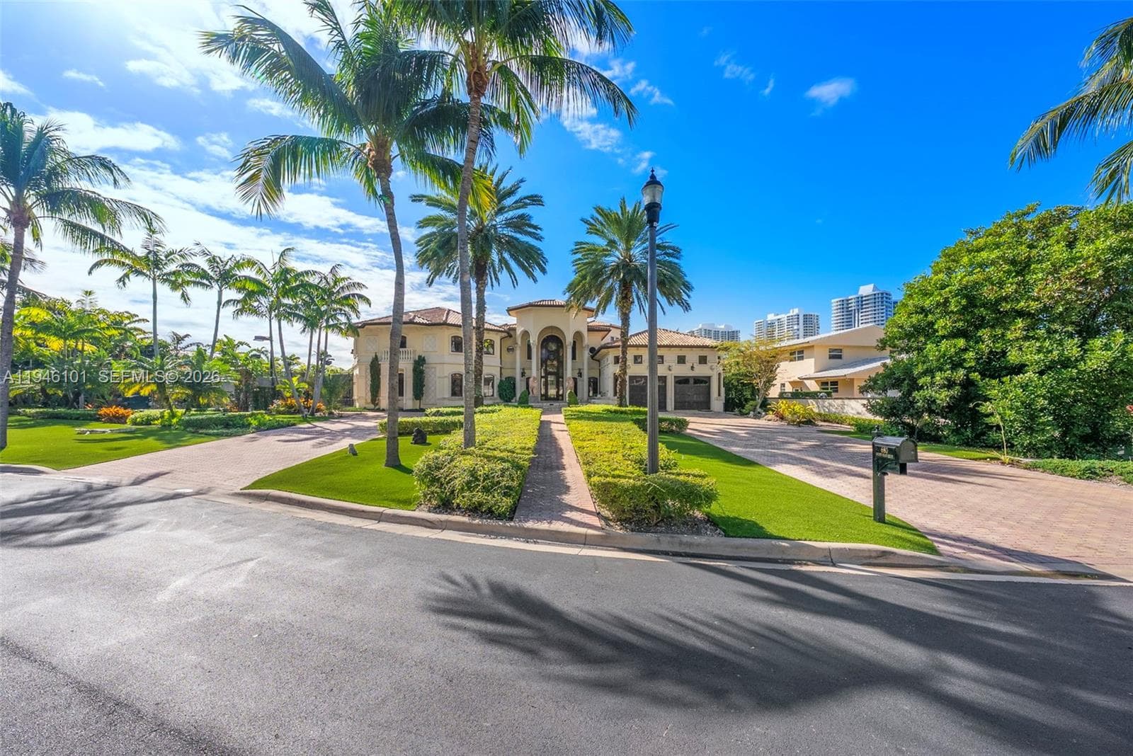 680 Golden Beach Dr 2