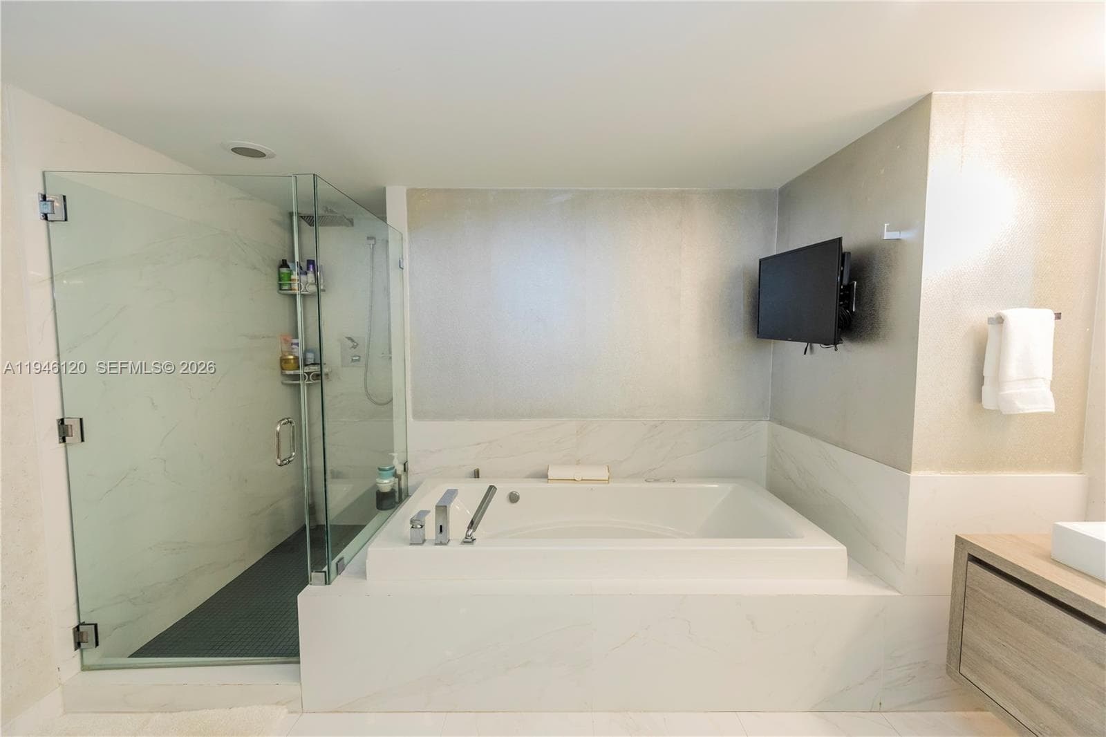 400 Sunny Isles Blvd 1504 photo 23