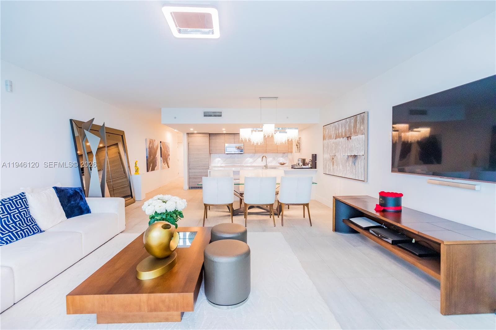 400 Sunny Isles Blvd #1504 4