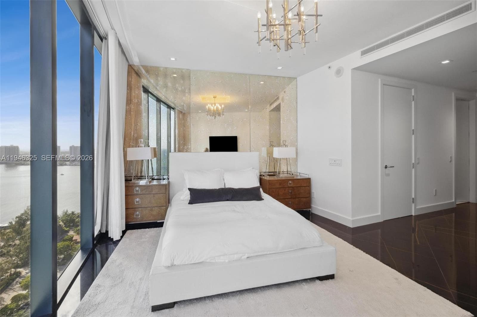 18555 Collins Ave 2601 photo 23