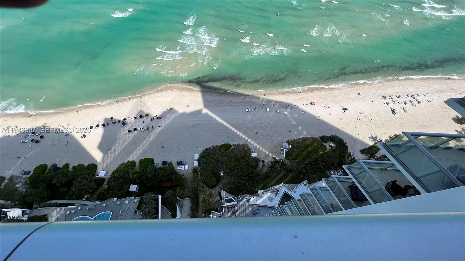 17001 Collins Ave 5