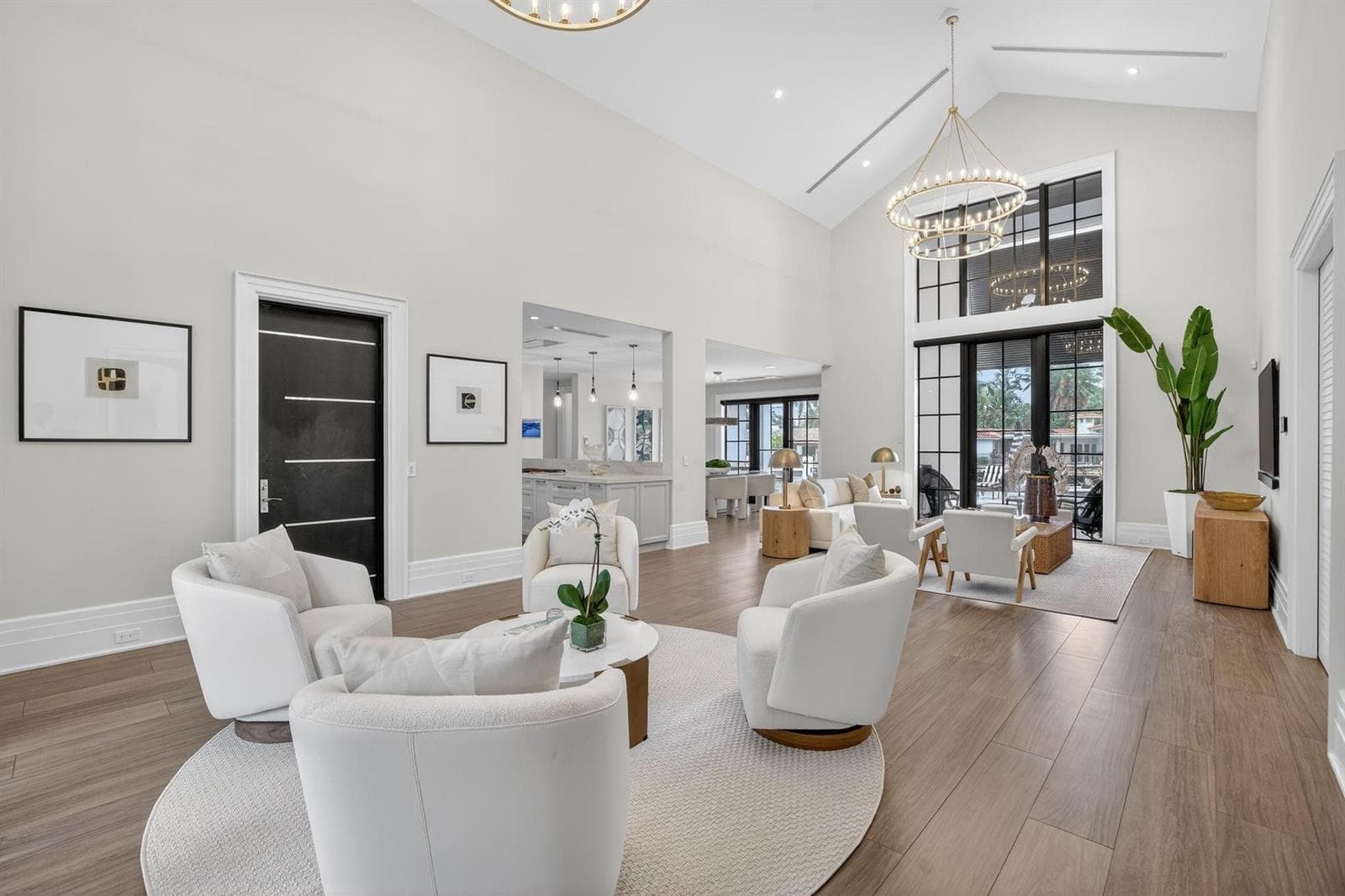 400 Mola Avenue 5