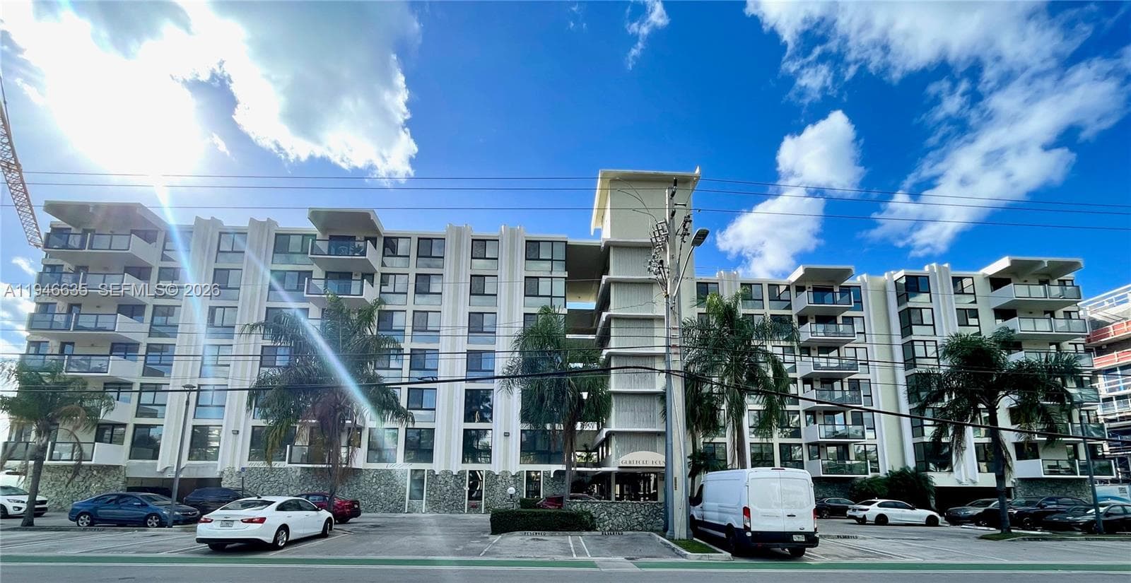 9800 W Bay Harbor Dr 404 photo 1