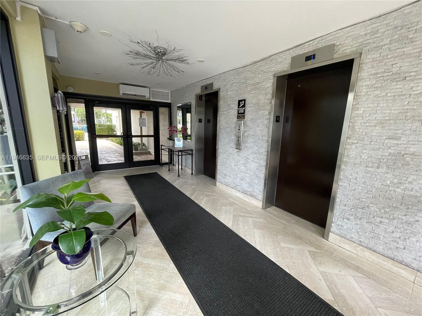 9800 W Bay Harbor Dr 404 photo 20