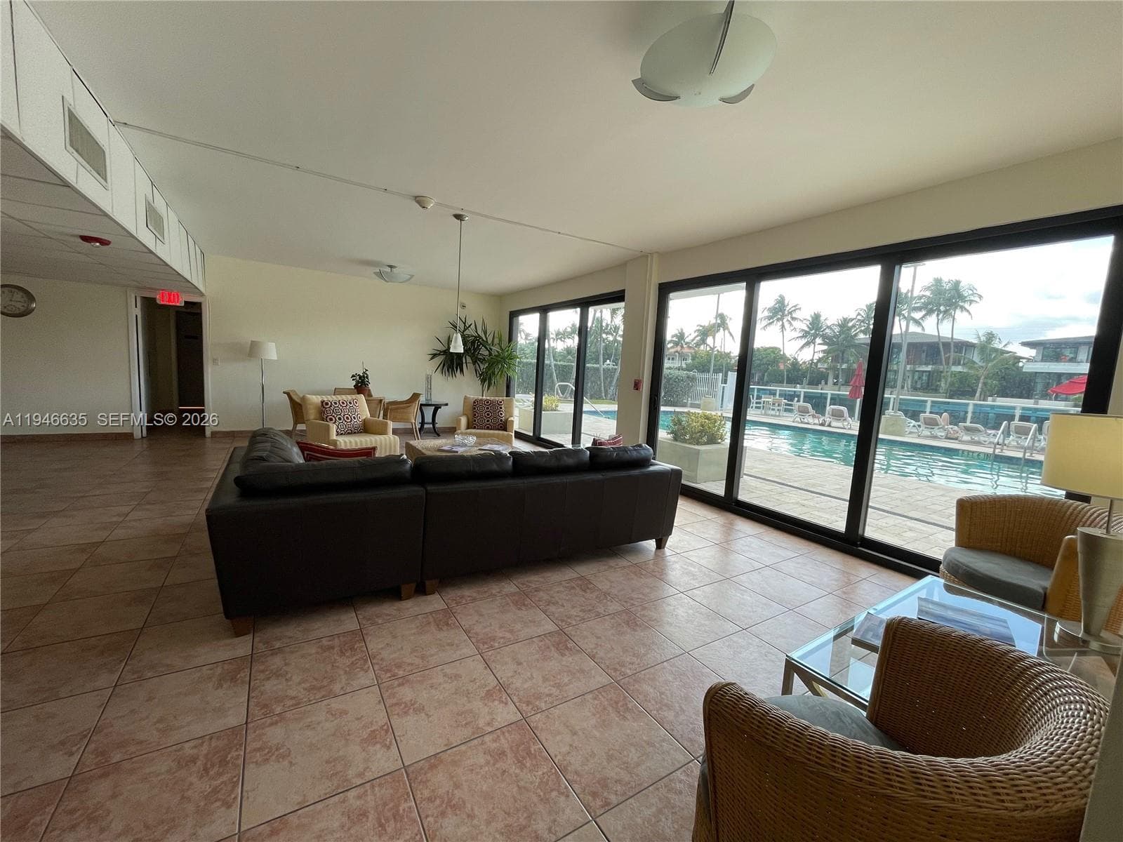 9800 W Bay Harbor Dr 404 photo 21