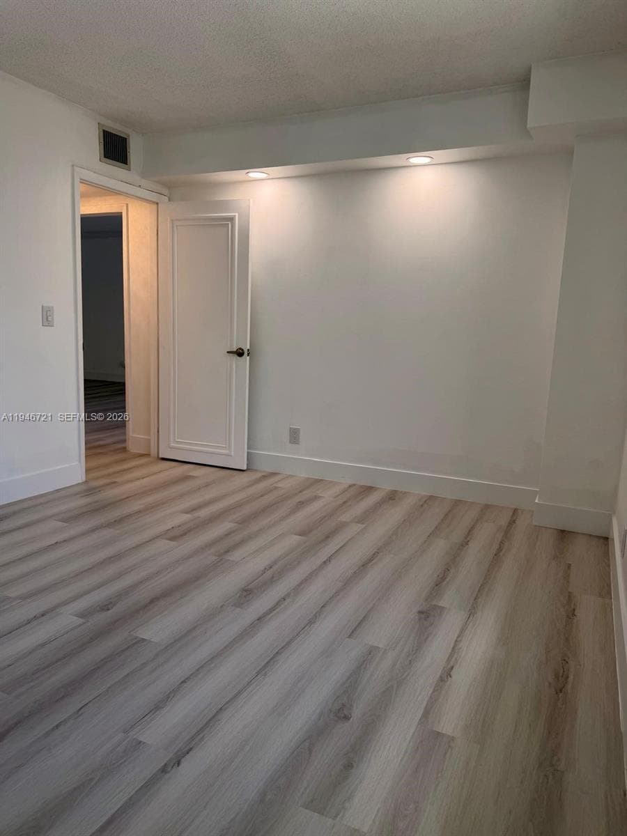 3725 S Ocean Dr 1116 photo 13