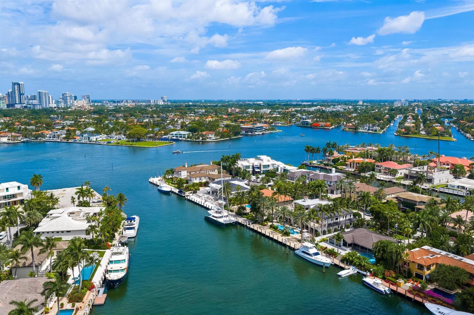 2430 Del Lago Drive 4